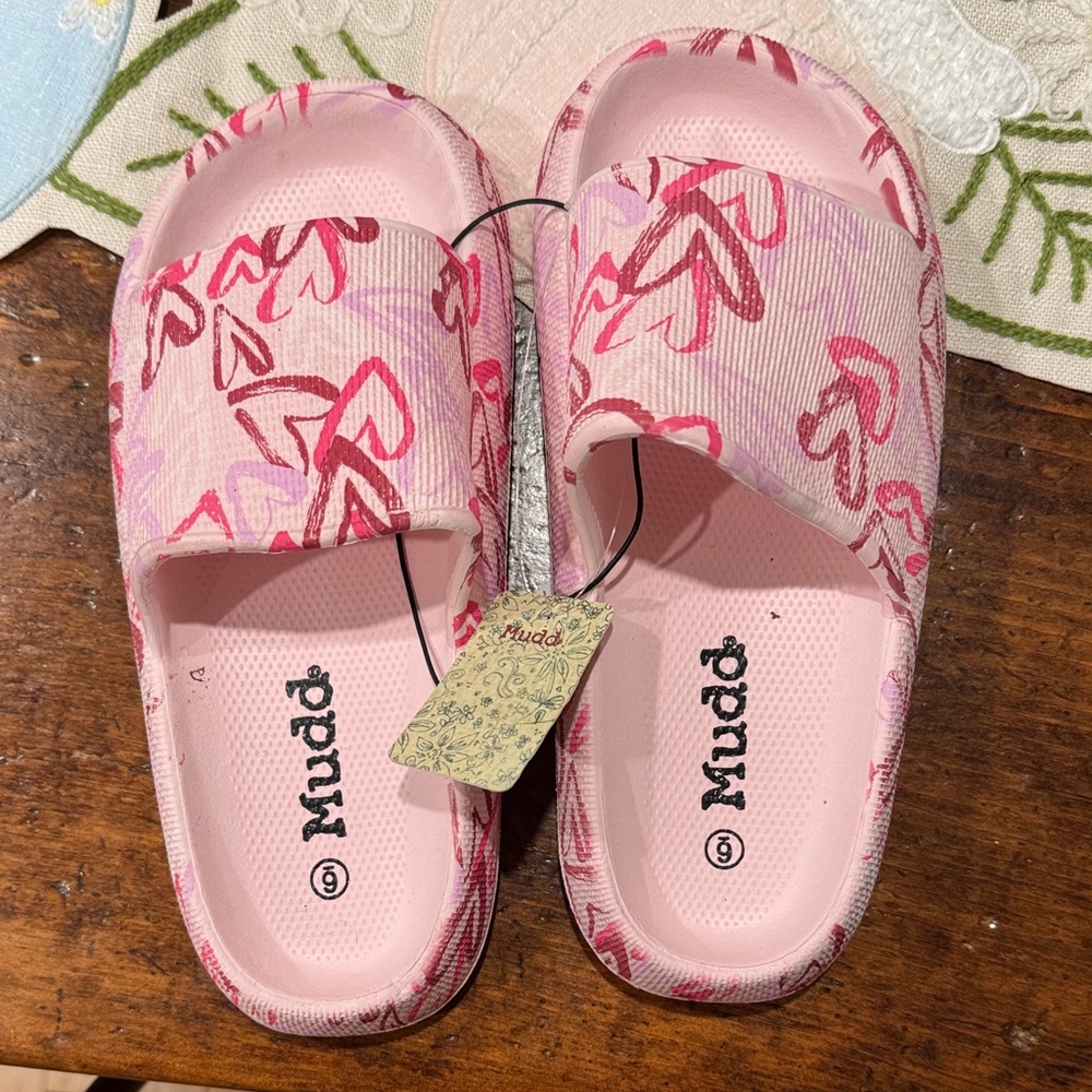 Mudd  Pink Heart-Print Slide Sandals